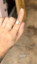 rainbow moonstone size 7