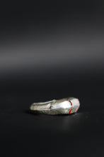 Load image into Gallery viewer, Recycled Sterling Silver Gemmy Freeform Ring Size 6
